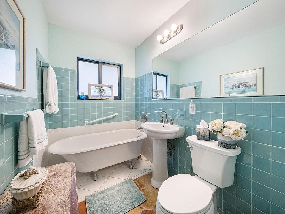 1st image of 1487 SW 15th Terrace