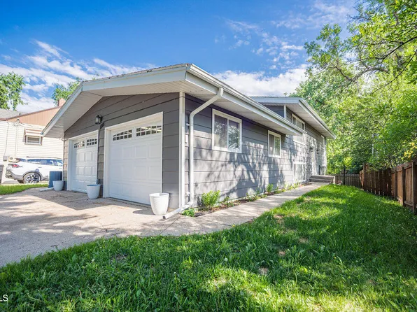 1311 E Avenue C, Bismarck, ND 58501