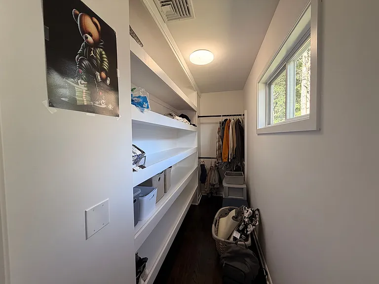 3684 Park Ave — Photo 18
