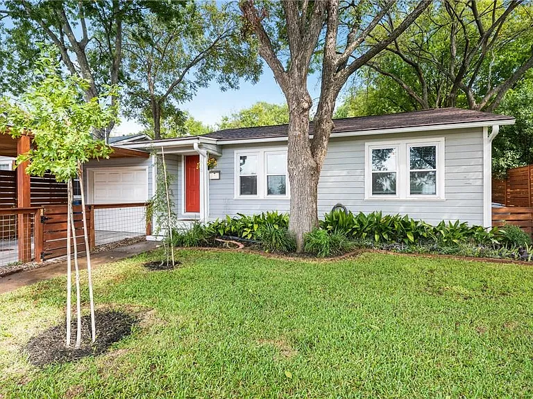 7815 Hardy Dr — Photo 23