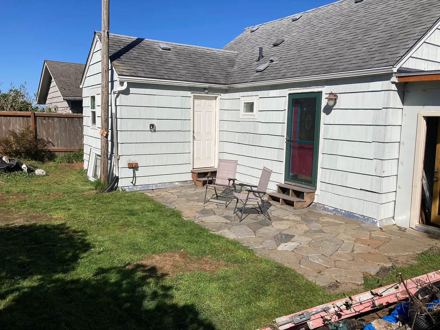 3 bed, 1164 sqft, $1,900 — Photo 2