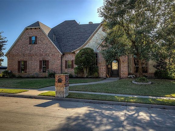 2nd image of 2 Raven Cir