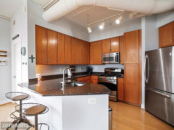 5th image of 4490 Market Commons Dr Unit 304