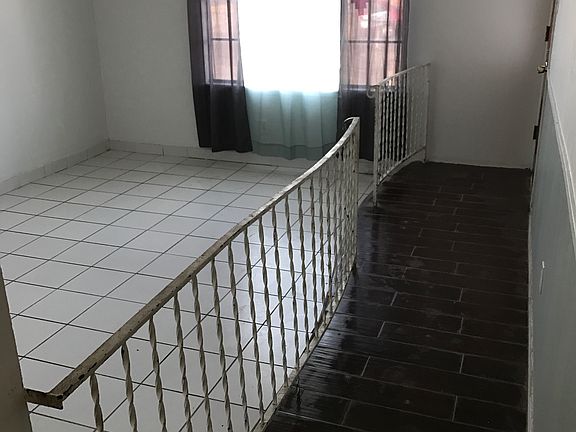 4th image of 5100 Edmonton Ave