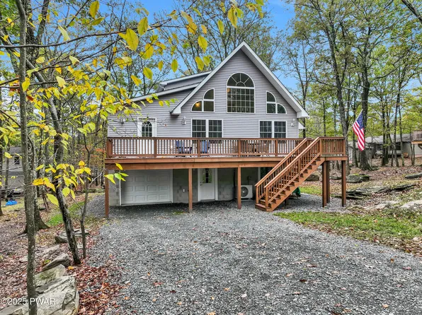 1115 Mustang Rd, Lake Ariel, PA 18436