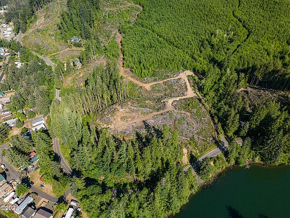 5th image of 2369 Siletz Hwy