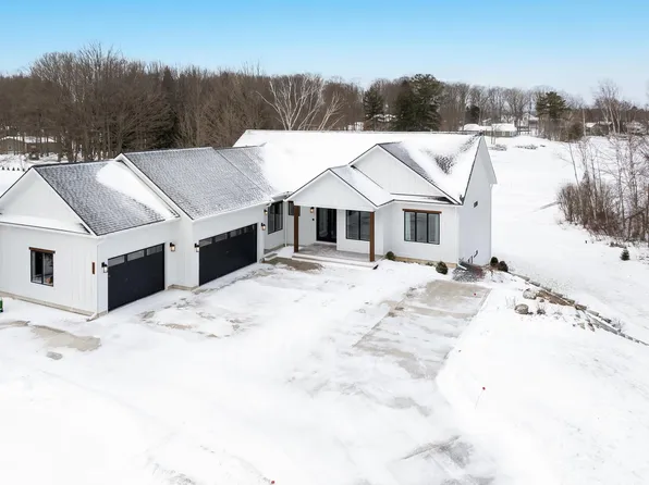 504 S East Silver Lake Rd, Traverse City, MI 49685