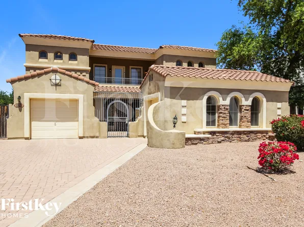 7803 S 5th Dr, Phoenix, AZ 85041