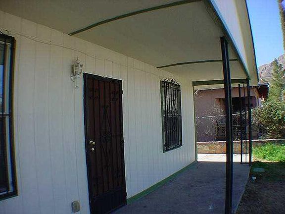 5th image of 2722 Sacramento Ave