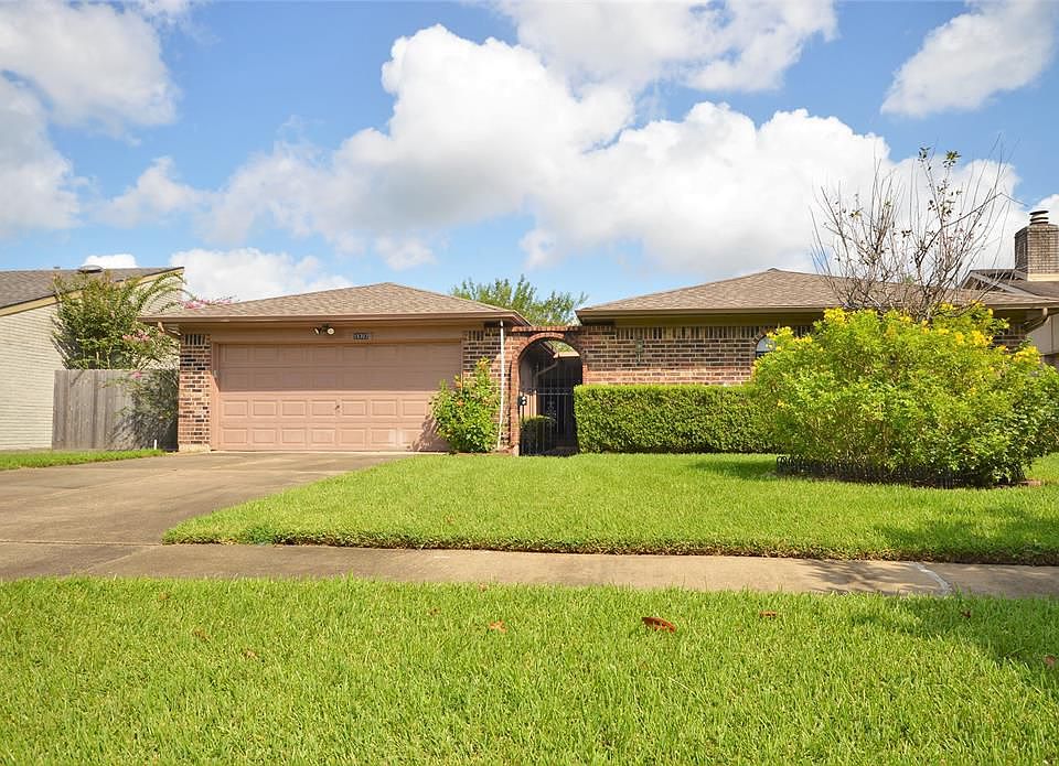 1st image of 15707 Parksley Dr
