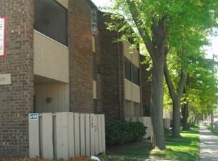 601 E White St, Champaign, IL 61820