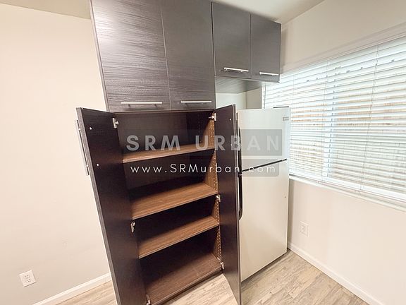 5th image of 2555 A St #14