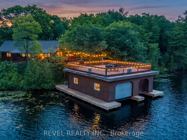180 Lake Rd, Georgian Bay, ON L0K 1S0
