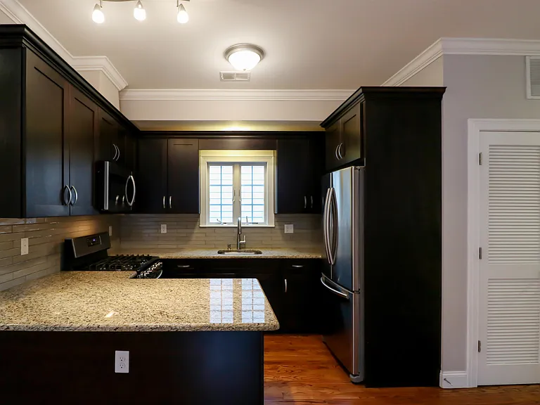 22 W 19th St #2 — Photo 2