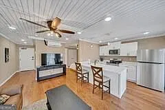 1 bed, 1.0 bath, 600 sqft, $1,400 — Photo 2
