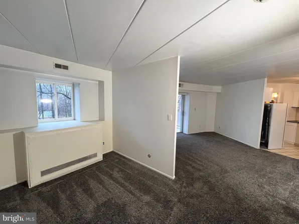 1100 Lore Ave APT 308, Wilmington, DE 19809