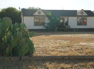 57 La Paz Rd, Lytle, TX 78052