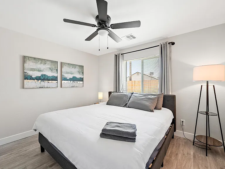 1811 E Raymond St #B — Photo 12
