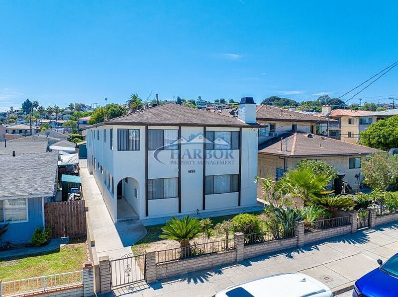 1st image of 789 W 18th St APT 3