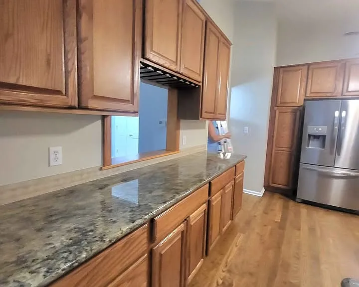 825 Jonathan Ln — Photo 13