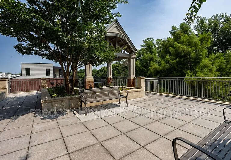 11760 Sunrise Valley Dr #514 — Photo 36