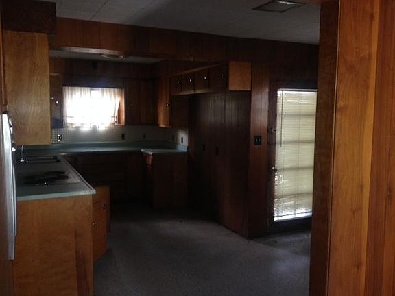 4th image of 1125 Southlawn Blvd