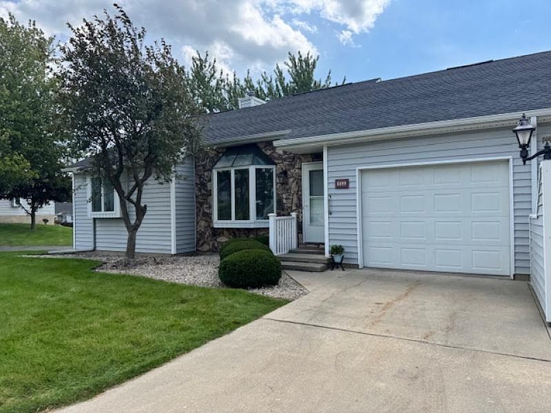 1st image of 6099 Golfview Dr