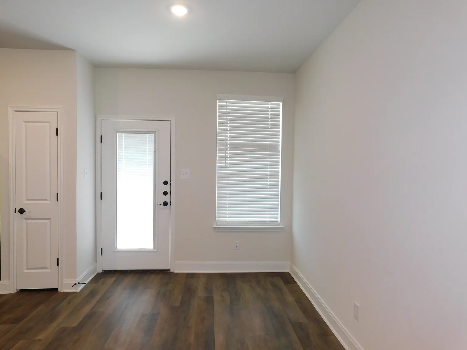 13710 Enzo Gate — Photo 4