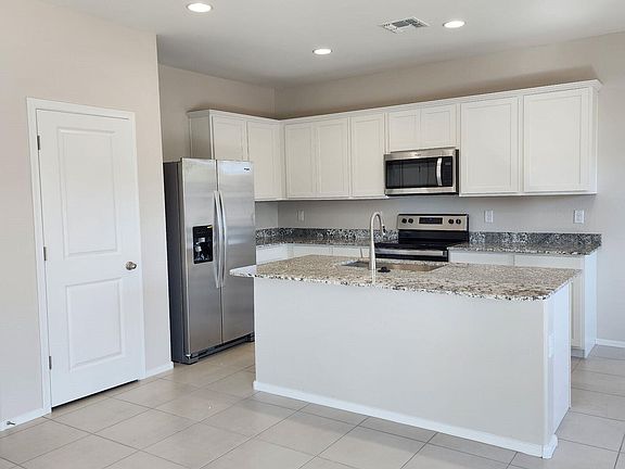 3rd image of 4807 S 103RD Drive
