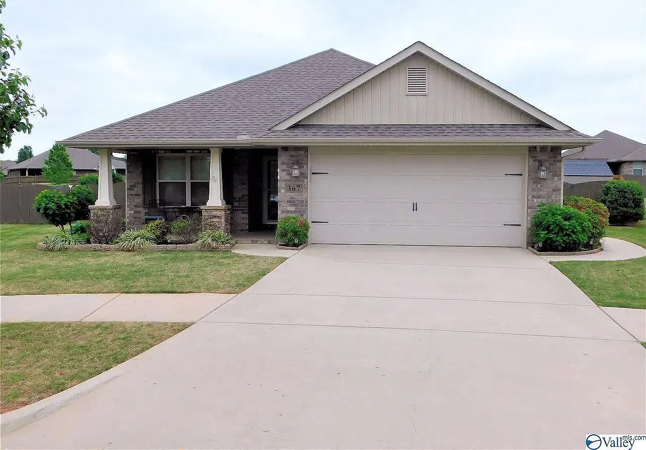 3 bed, 1658 sqft, $2,250 — Photo 1