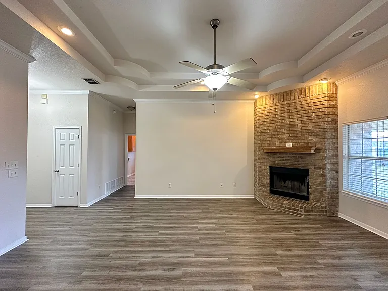 2709 Hydrangea Ave — Photo 5