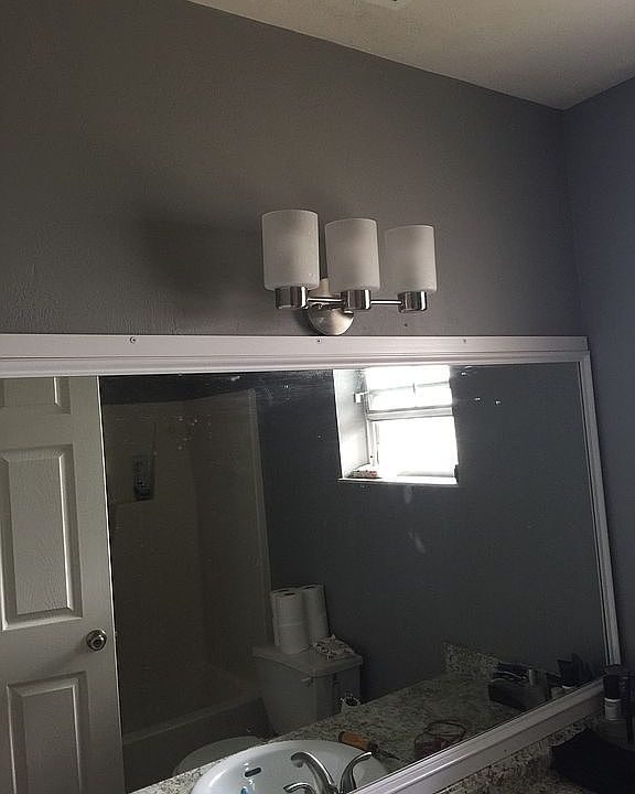 1st image of 10 Zorlou Ct