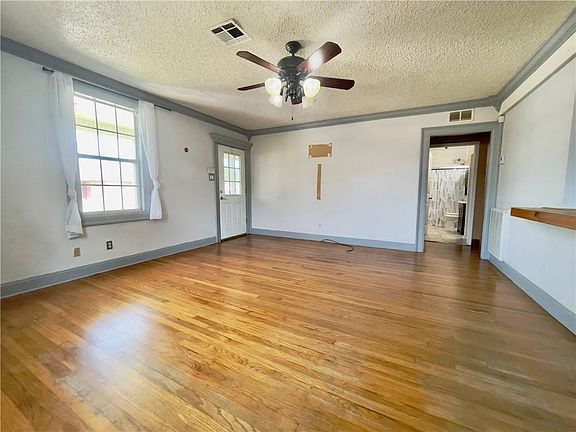 5th image of 532 Gardere Ave