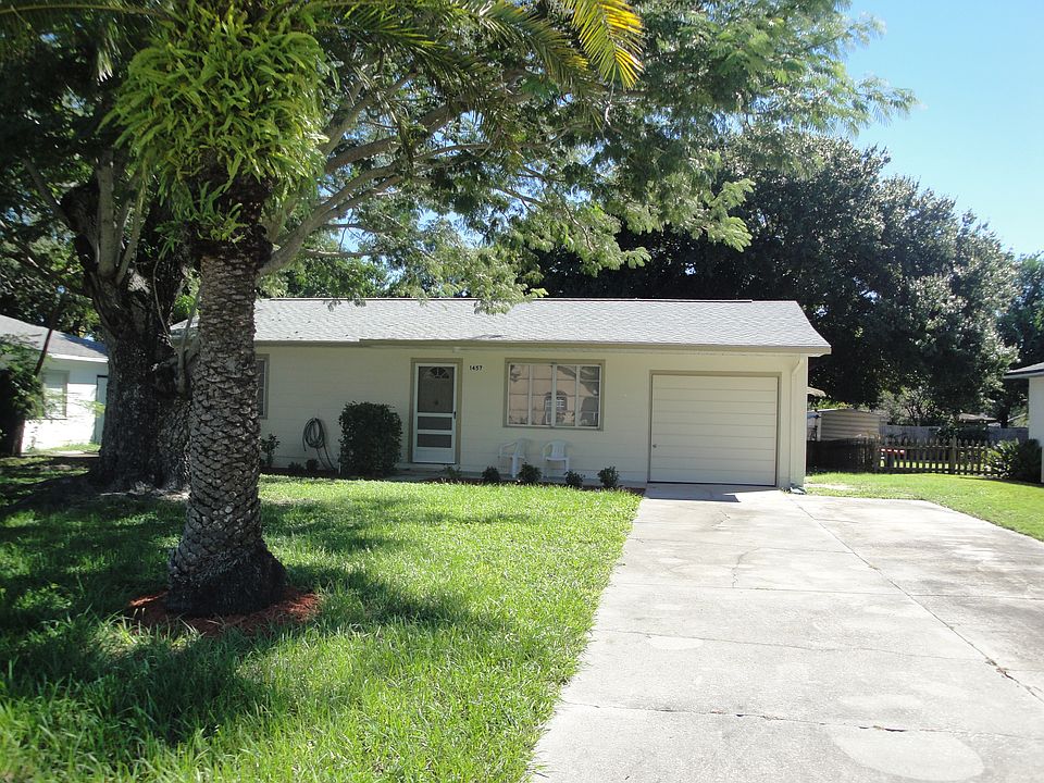1st image of 1457 Young Ave