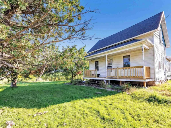 N7308 State Road 76, New London, WI 54961