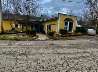 52 N Adams St, Oswego, IL