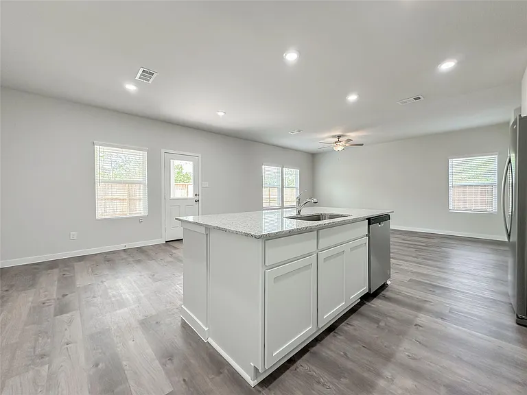 7806 Alset Dr — Photo 13