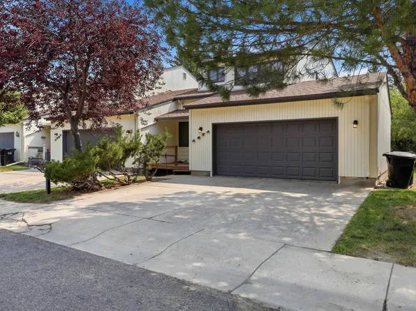 1471 Trojan Dr, Casper, WY 82609
