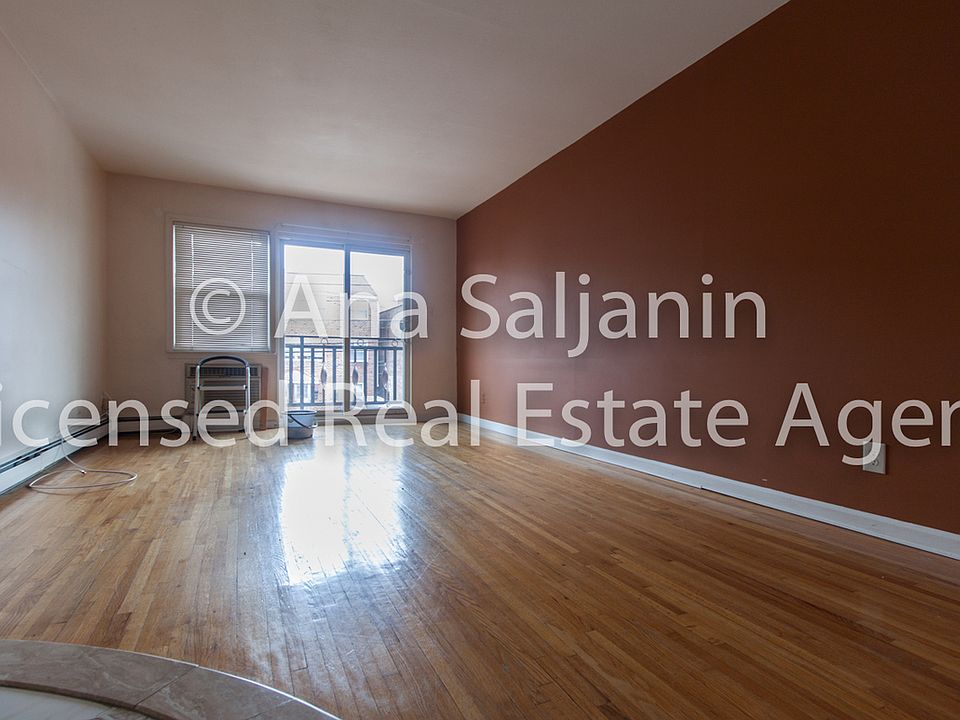 1st image of 2524 43rd St #2