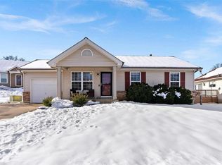 2905 Plum Leaf Cir, Saint Charles, MO 63303
