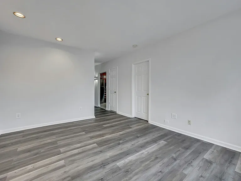 240 Halstead Ave #A3 — Photo 7