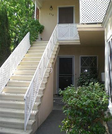 2nd image of 716 N Hollywood Way #716