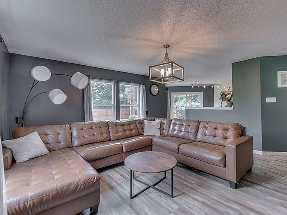 4th image of 6529 Apple Branch Ln