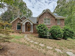11902 Mountain Crest Cres, Charlotte, NC 28216