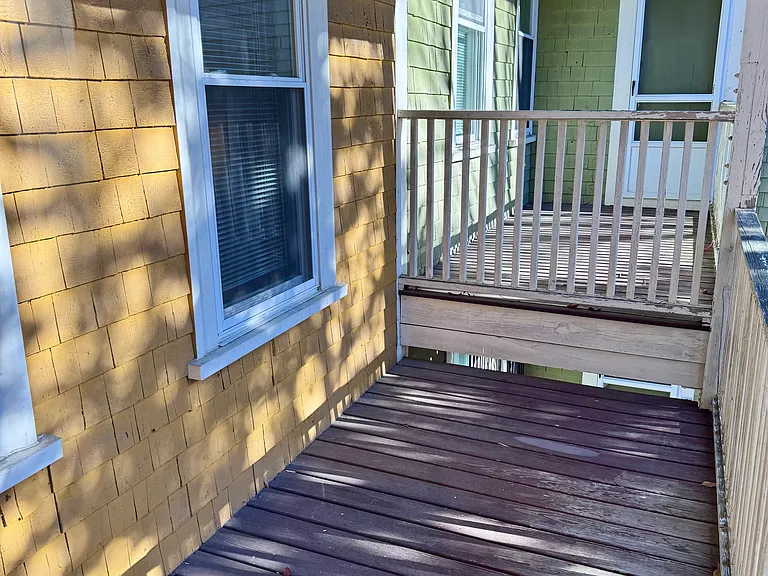 702 Green St — Photo 18
