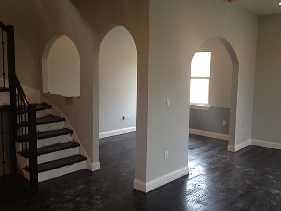 3rd image of 524 Evergreen Ave