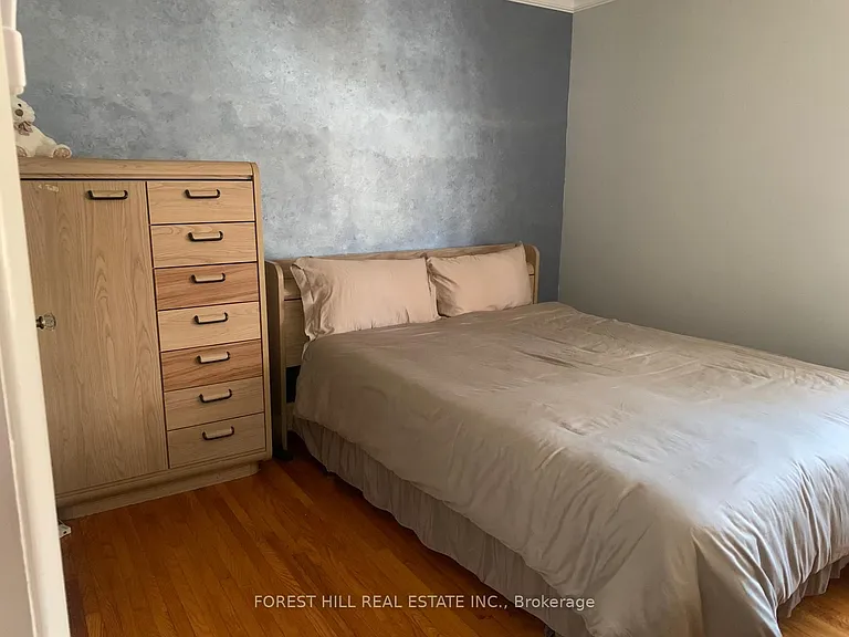 292 Griffith St — Photo 14