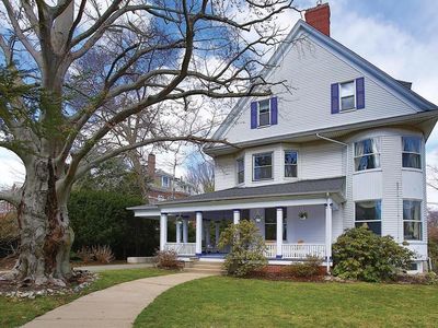 767 Commonwealth Ave, Newton, MA, 02459