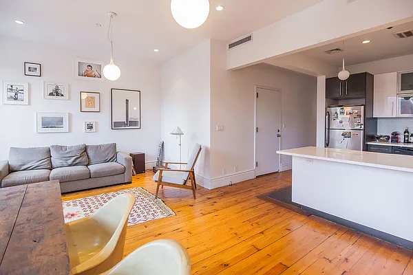 Rented by BLS Realty | media 10