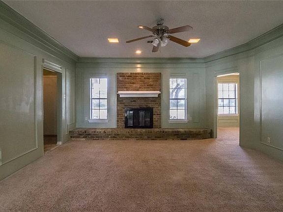 3rd image of 4009 Cedar Creek Dr